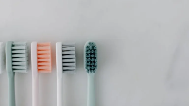 Nocny dyżur dentysty dla dziecka w Olsztynie: jak działa NFZ
