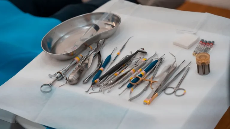 Pilne usunięcie zęba: czy na NFZ i kiedy dentysta odeśle